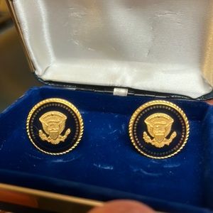 Bill Clinton presidential cufflinks